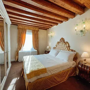Ai Savi Di Venise