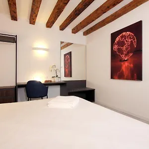 https://residence-modern-art.hotelslidodijesolo.com