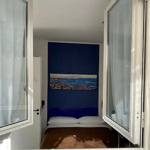 https://daroda-guest-house-napoli.hotels-amalfi.com